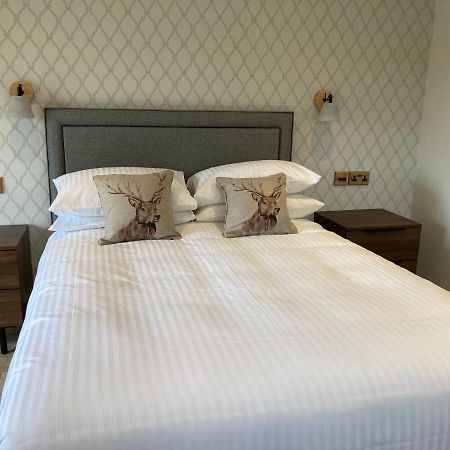 The Blind Bull Hotel Little Hucklow ภายนอก รูปภาพ