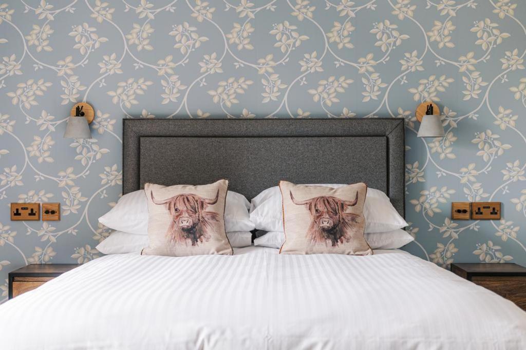 The Blind Bull Hotel Little Hucklow ภายนอก รูปภาพ
